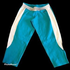 Magia do Mar capris exercise pants size PS